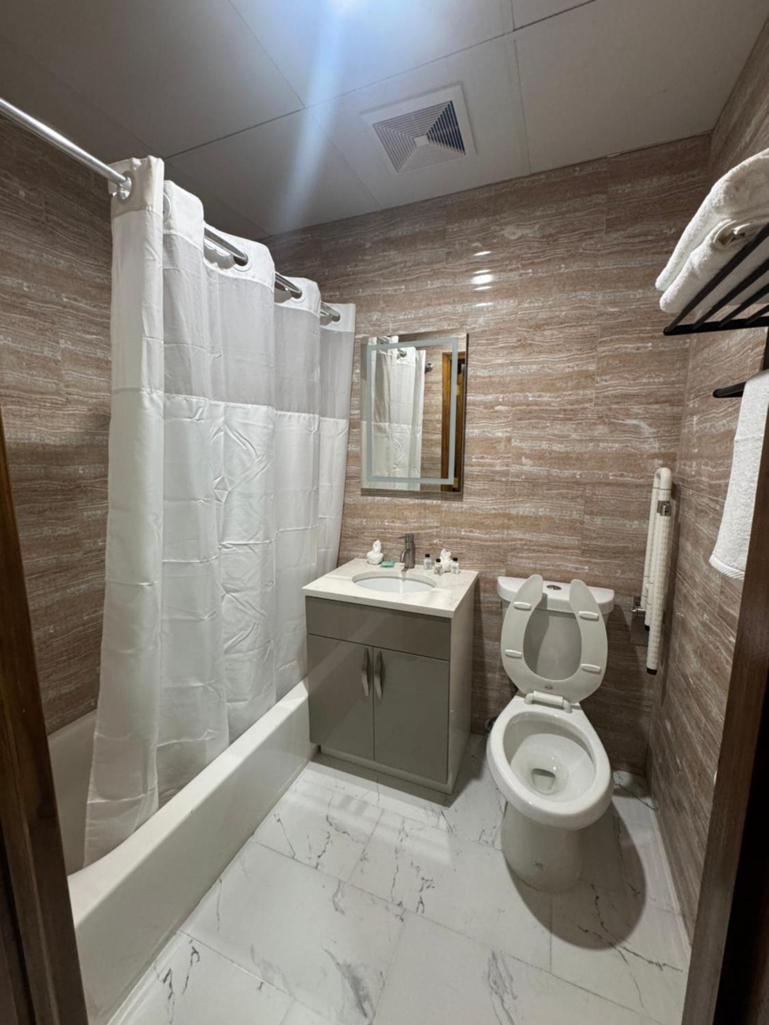 Dream Hotel Bronx Mount Vernon Exterior photo